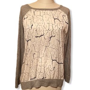 Como Black print sweater EUC 🛍